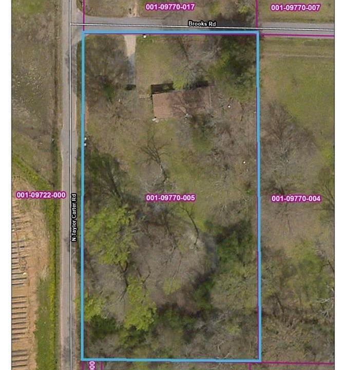2nd image of 2903 Brooks Rd