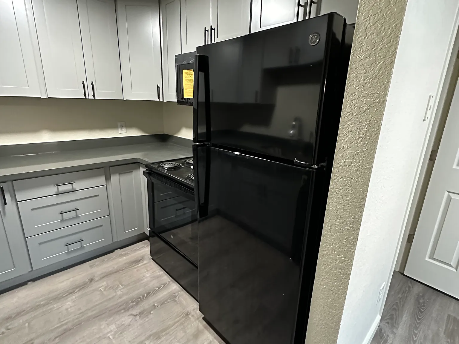 250 S 162nd St — Photo 2