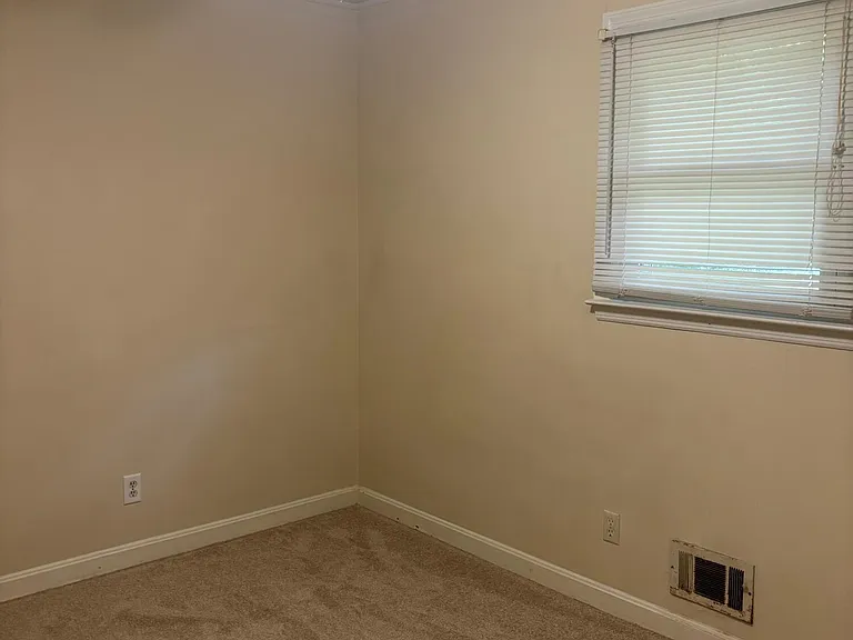 2426 Peach Orchard Rd — Photo 14