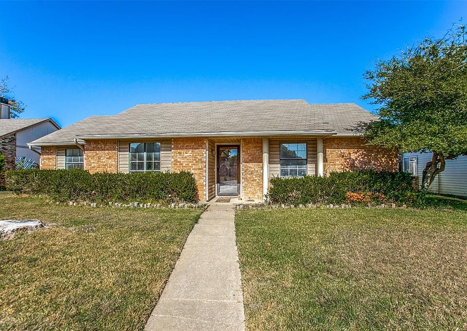 1st image of 217 Camilla Ln