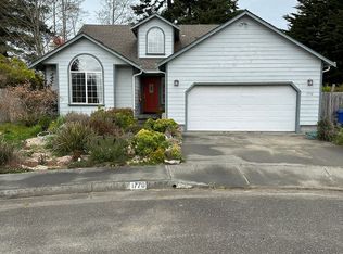 1770 Camellia Dr, McKinleyville, CA 95519