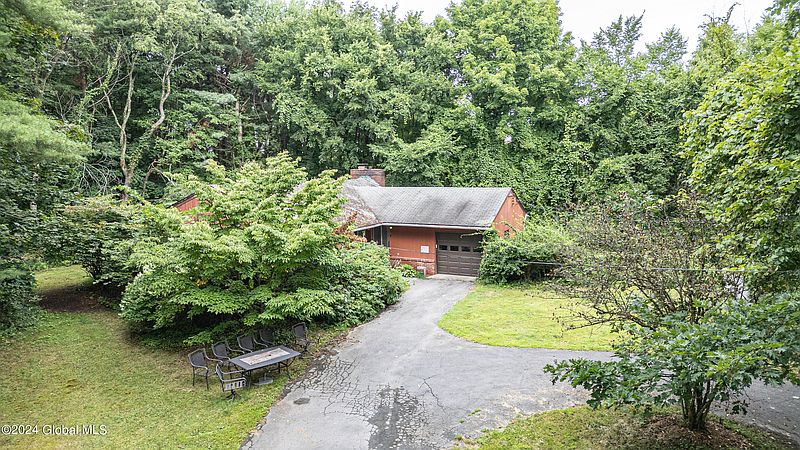4th image of 21 Cobble Knob Way