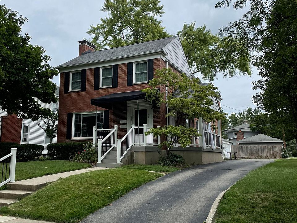 1st image of 225 Corona Ave