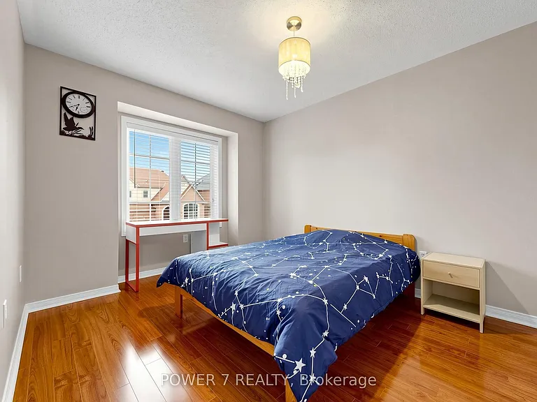 117 Saint Urbain Dr — Photo 32
