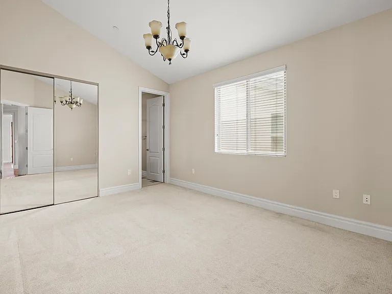2412 Huntington Ln #A — Photo 22