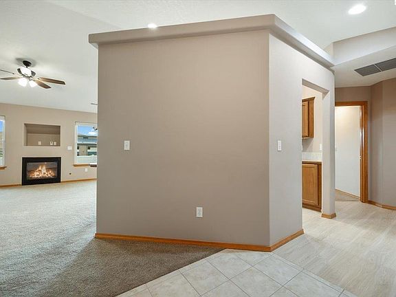 5th image of 6309 Galena St