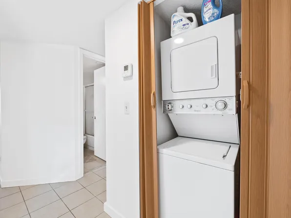 5570 Lakeside Drive #102, Margate, FL 33063