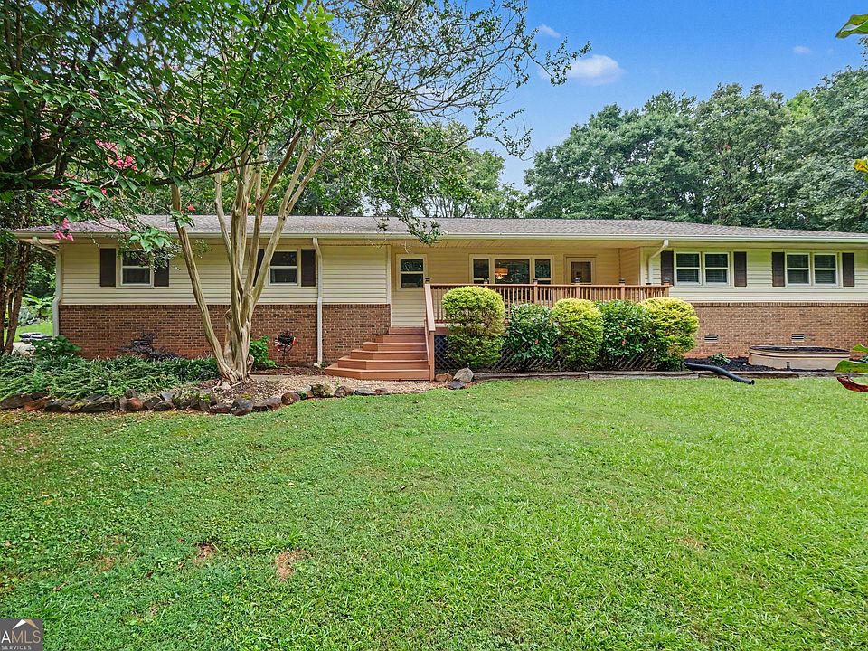 1st image of 345 Hickory Hills Dr