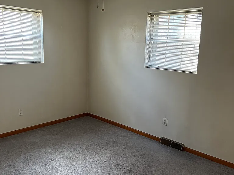 426 Atherly St NE — Photo 11