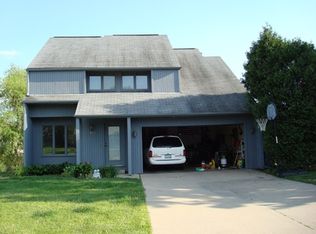 1912 Holiday Rd, Coralville, IA 52241