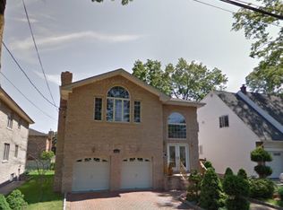 691 Hamilton Ave, Ridgefield, NJ 07657