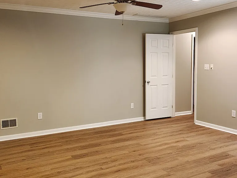 4108 Saratoga Woods Dr — Photo 13