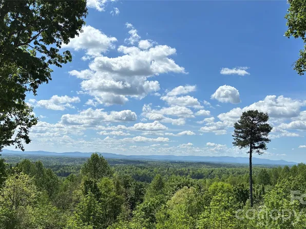 1234 Johns Ridge Pkwy #204DE, Lenoir, NC 28645