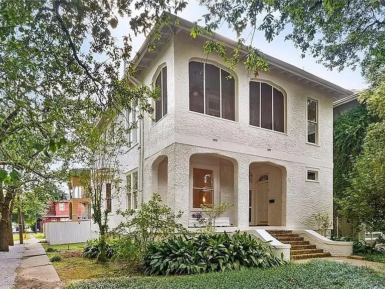 10 Neron Pl — Photo 1