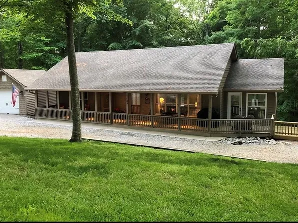 1409 Cherokee Rd, Byrdstown, TN 38549