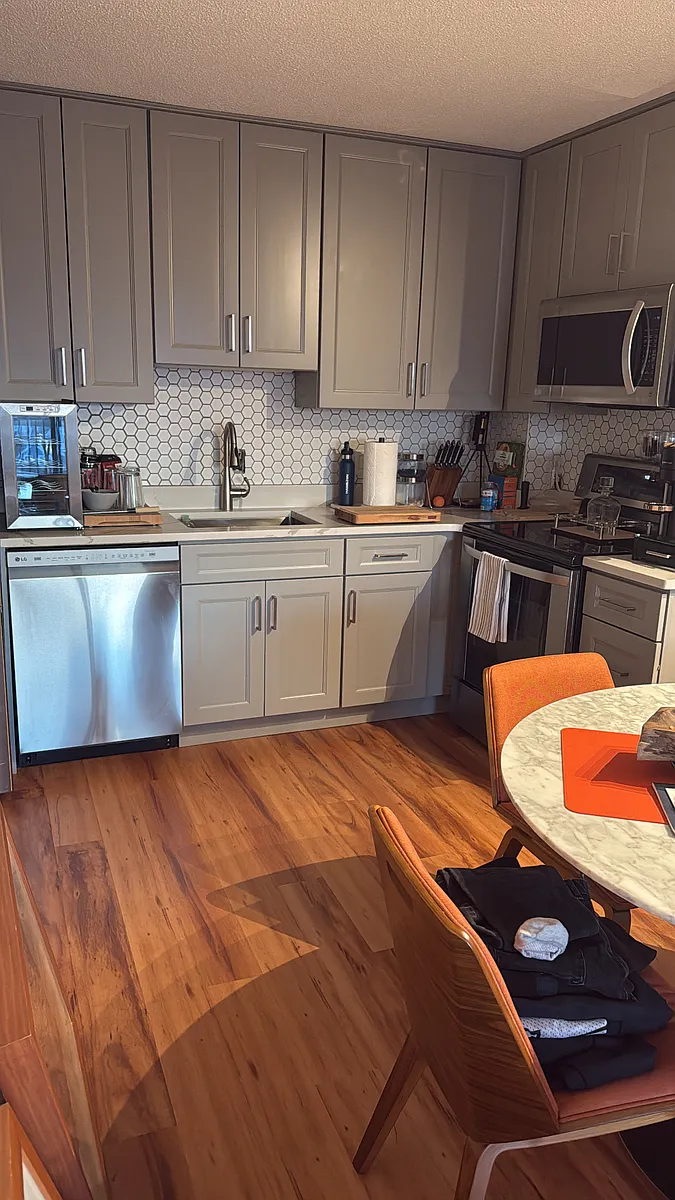 Building Photo - 164 Galen St #72