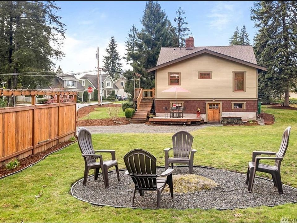 1st image of 9704 132nd Ave NE #1