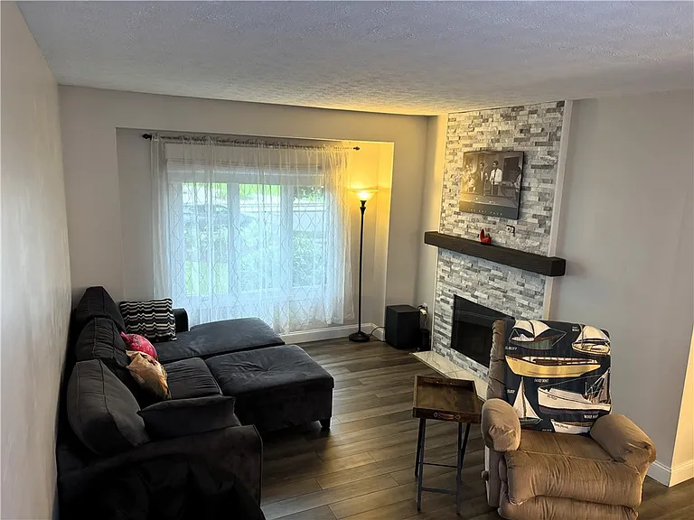346 Frederick Douglass St — Photo 8