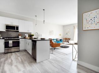 1177 Post Rd E #JKFJXG18J, Westport, CT 06880