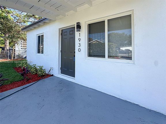 4th image of 1930 NW 152nd Ter