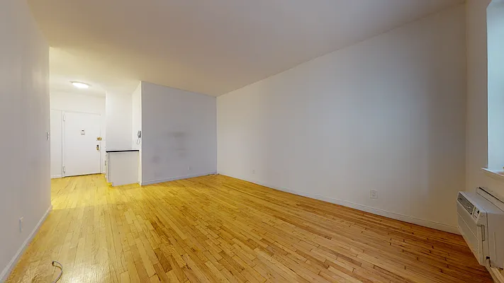 Rented by Bond New York | media 2