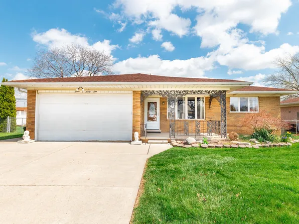 15099 Reeck Rd, Southgate, MI 48195