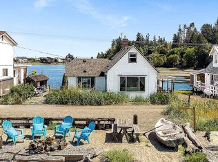 15745 Point Monroe Dr NE, Bainbridge Island, WA 98110