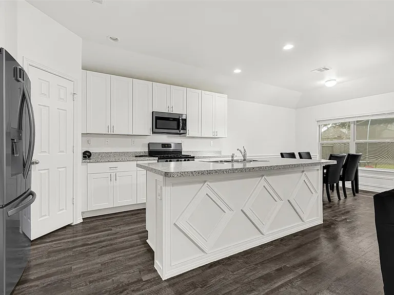 3022 Sandpiper St — Photo 4