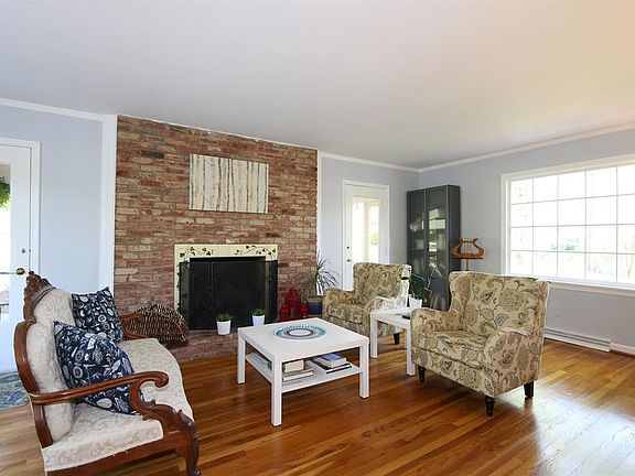 5th image of 213 Brocdorf Dr