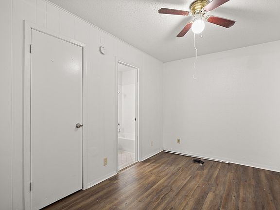 3rd image of 5300 Guadalupe St APT 102