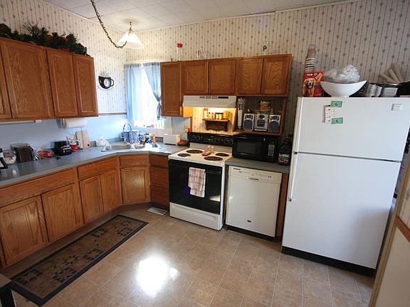 2nd image of 34 E Anderson St #E