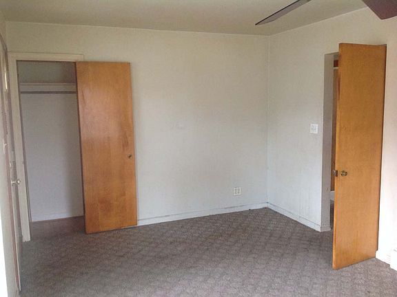 5th image of 3770 N Odell Ave