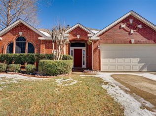 6102 Silverleaf Ln, Garland, TX 75043