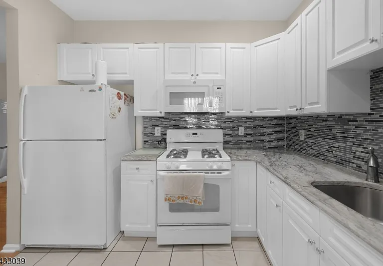 158 Autumn Ridge Rd — Photo 2