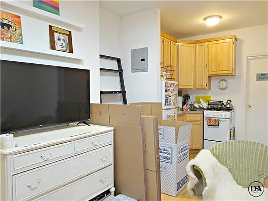 Rented by DSA Realty | media 37