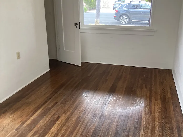 4438 Campus Ave #4438 — Photo 7