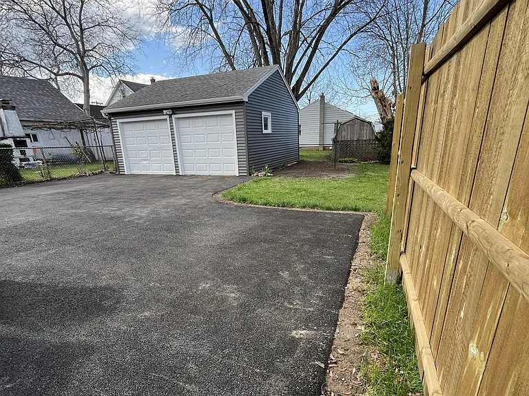 213 Magnolia Ave #B — Photo 34