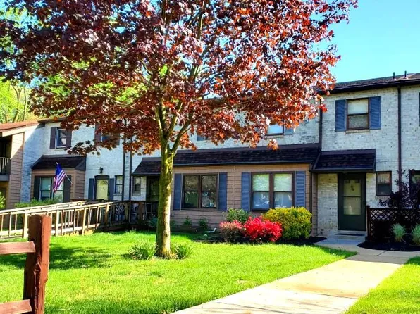 84 Bishops Dr, Aston, PA 19014