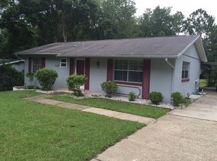 2216 W Gardenia Dr, Citrus Springs, FL 34434