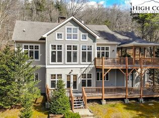 262 Holly Ln, Blowing Rock, NC 28605