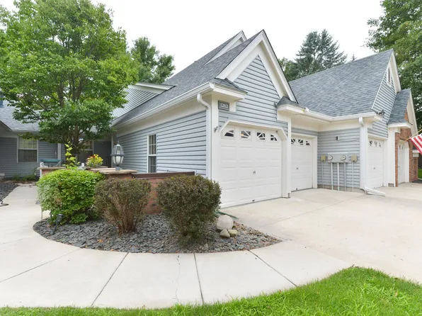 1262 Pond View Ln, White Bear Township, MN 55110