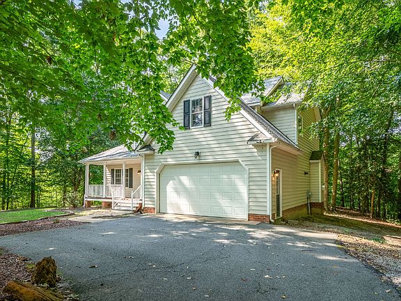 5th image of 316 Abbey Ct