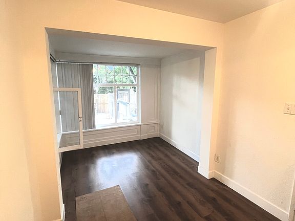 5th image of 52 Dudley Ave