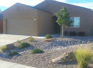 13 Vista Del Cerro Dr, Los Lunas, NM 87031