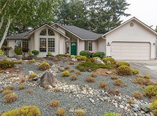 1174 SW Kalama Loop, Oak Harbor, WA 98277