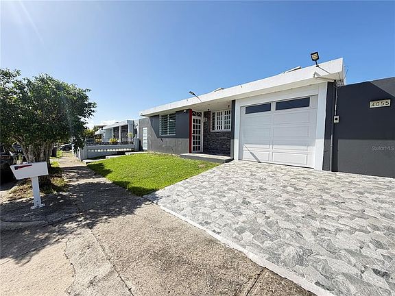 2nd image of 216 COLINAS FAIRVIEW