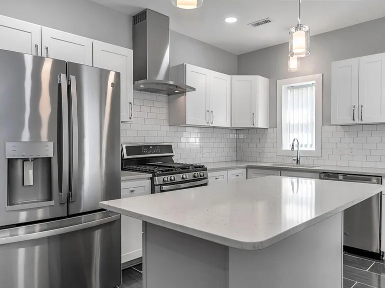 1310 Riggs St NW — Photo 14