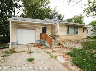 738 Midland Ave, Manhattan, KS 66502