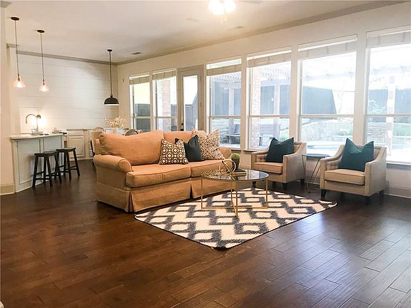 2nd image of 1803 Lakeshore Ct