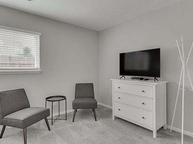 2922 Clover Valley Dr — Photo 15